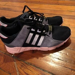 Women’s Adidas Sneakers